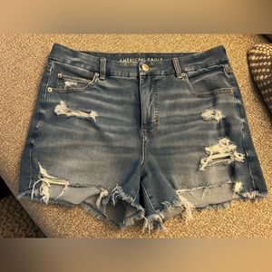 AE Curvy MIDI Shorts sz 14…Like New